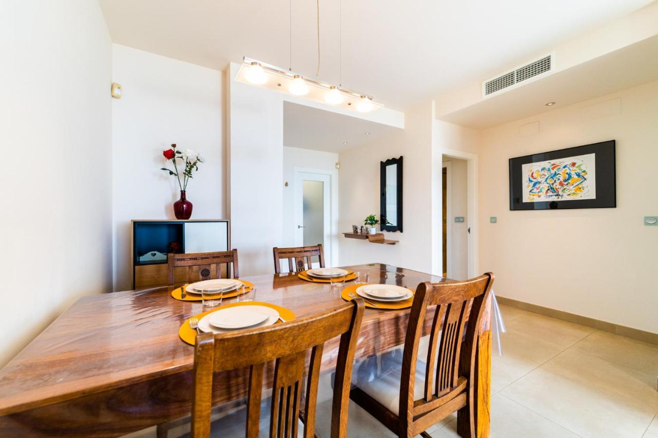 Primera línea de mar con piscina, gimnasio y parking 2 hab y 2 baños Villajoyosa Exterior foto