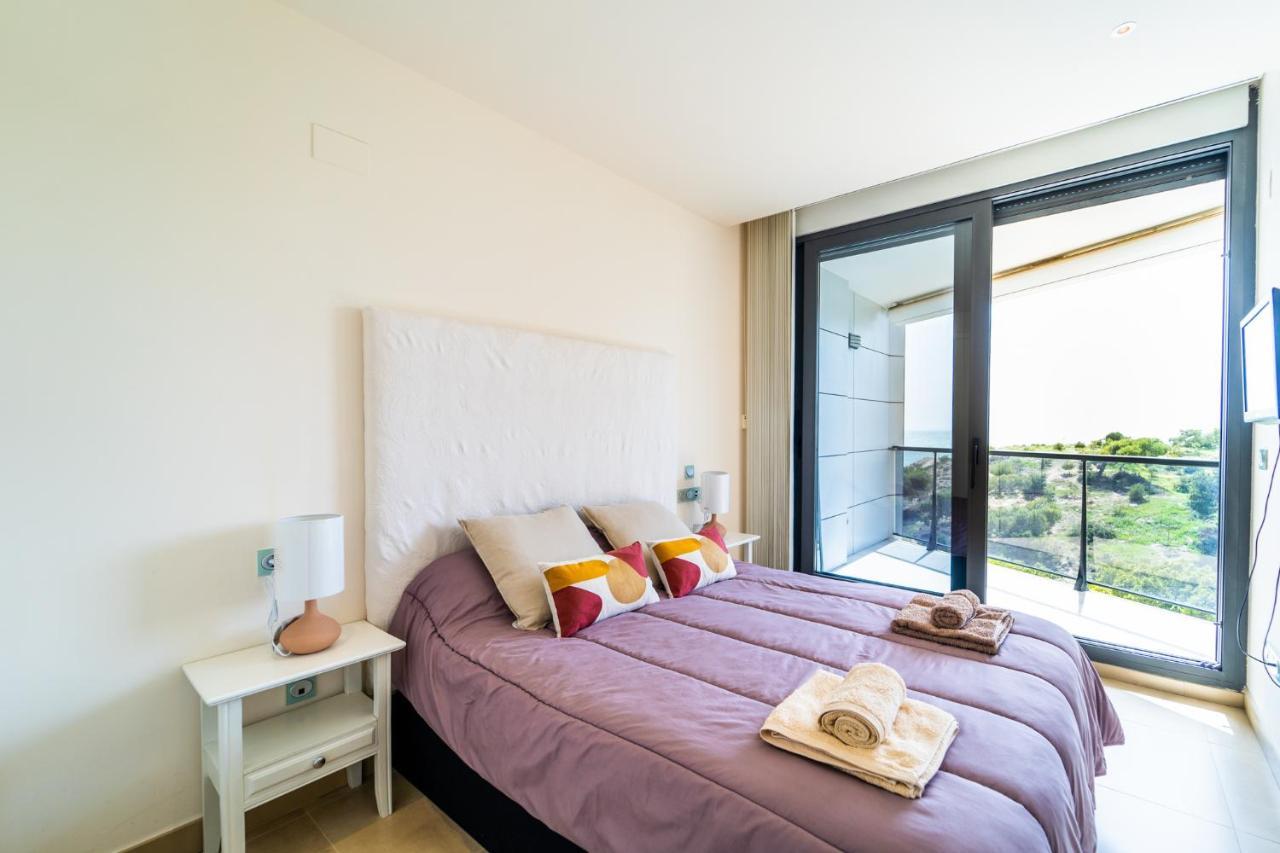 Primera línea de mar con piscina, gimnasio y parking 2 hab y 2 baños Villajoyosa Exterior foto