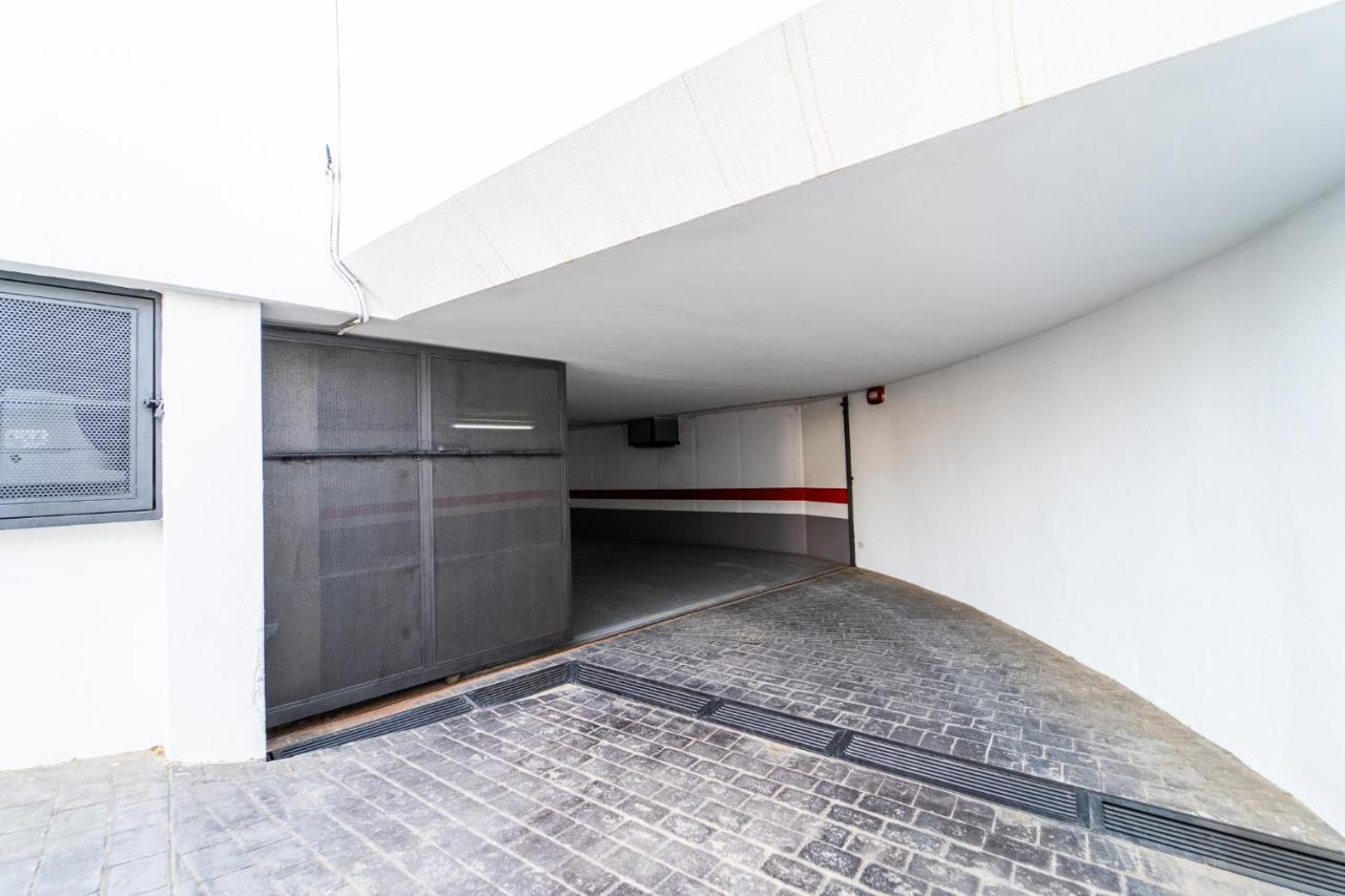 Primera línea de mar con piscina, gimnasio y parking 2 hab y 2 baños Villajoyosa Exterior foto