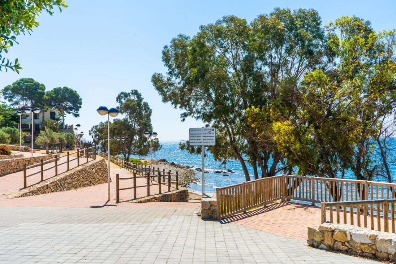 Primera línea de mar con piscina, gimnasio y parking 2 hab y 2 baños Villajoyosa Exterior foto